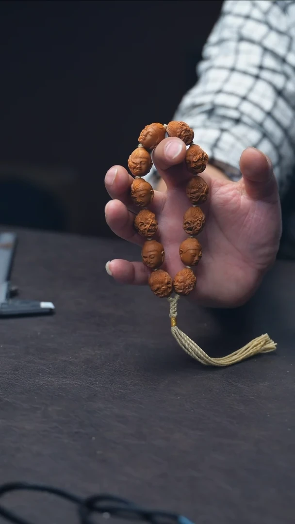 吊坠橄榄核【一念之间】