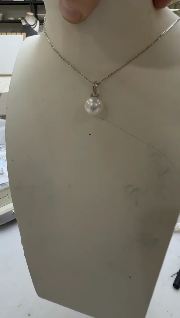 淡水珍珠银S925镶嵌吊坠(赠链)11-12mm 白万能扣