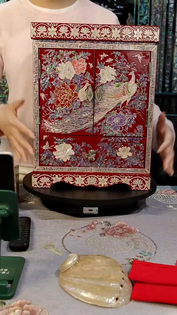 红底·弘贝雅螺钿漆器文化馆