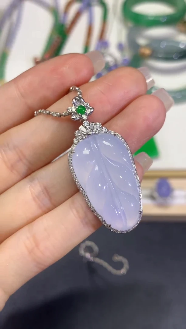 【闪购商品】翡翠颈饰18K金镶嵌团购67