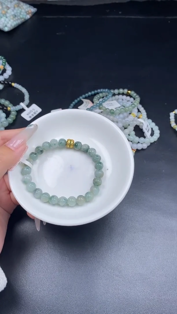 颈饰未镶嵌翡翠散珠批发多样性发货
