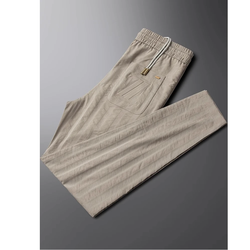 爱若摩根条纹压花欧货休闲运动裤男修身直筒夏季薄款垂感冰丝长裤