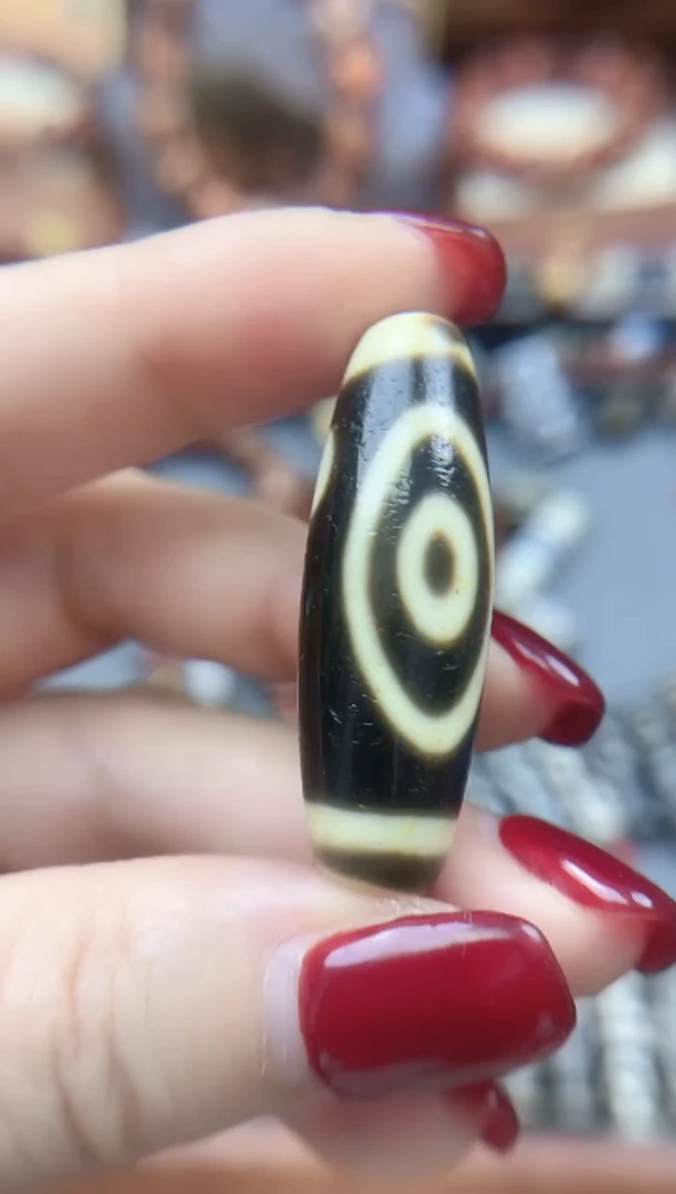 玛瑙/玉髓（覆膜）散珠牙黄手工三眼