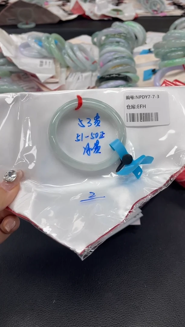 未镶嵌手镯翡翠翡翠手镯