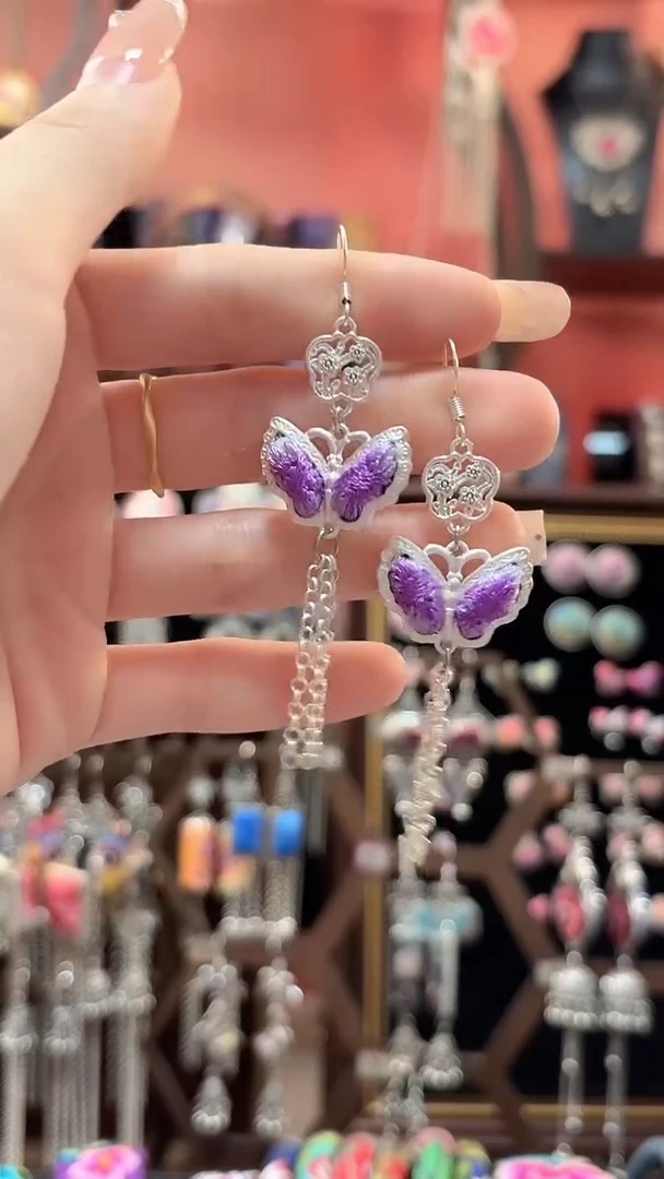 织绣 云织谣民族风精美饰品   424