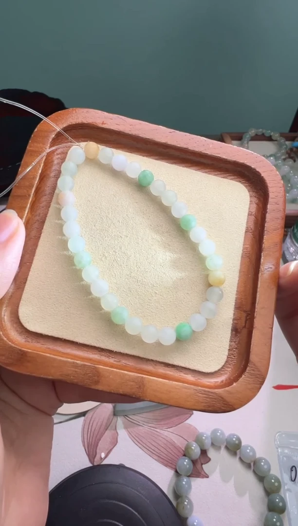 未镶嵌定制翡翠小多宝手串