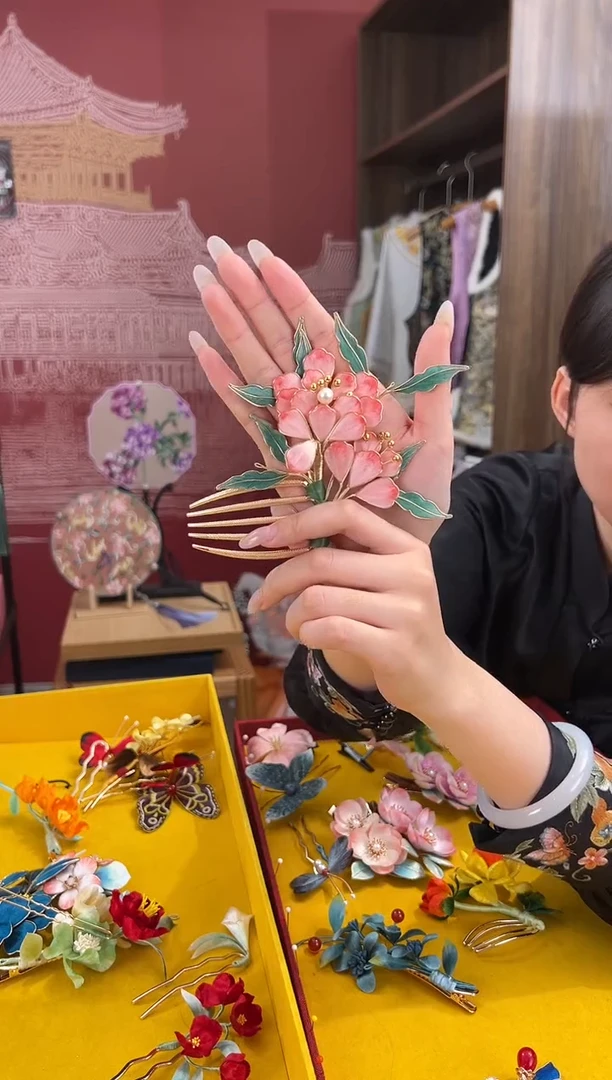 【闪购商品】刺绣非遗绒花(发饰)