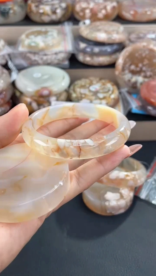 未镶嵌手镯石英质玉61