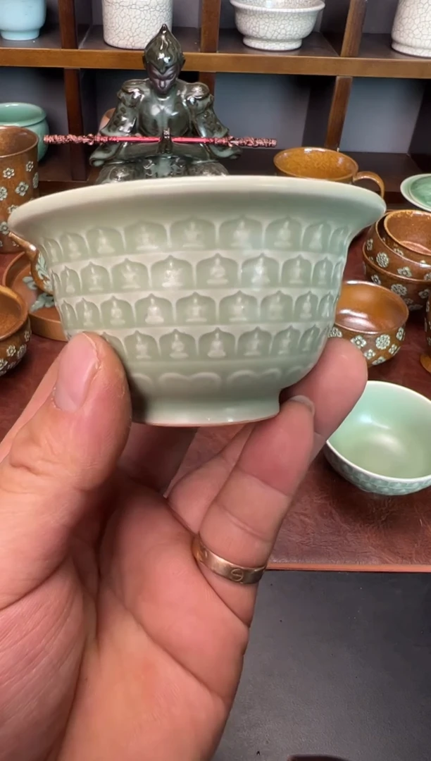 【闪购商品】杯万佛 豆青压手杯 全品带礼盒证书