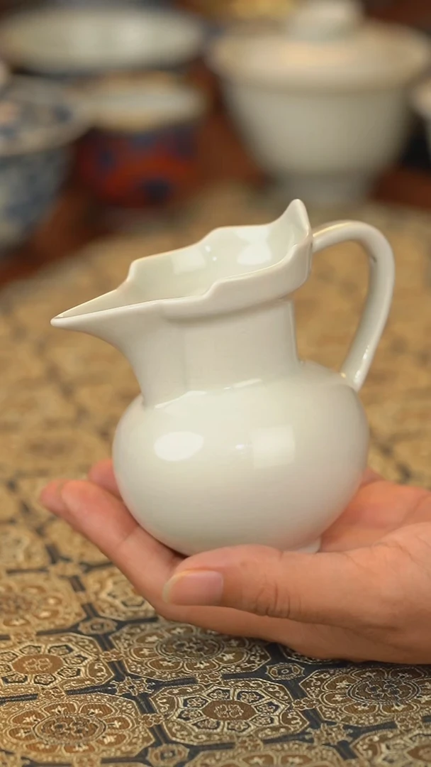 杯子舜瓷甜白釉公道杯