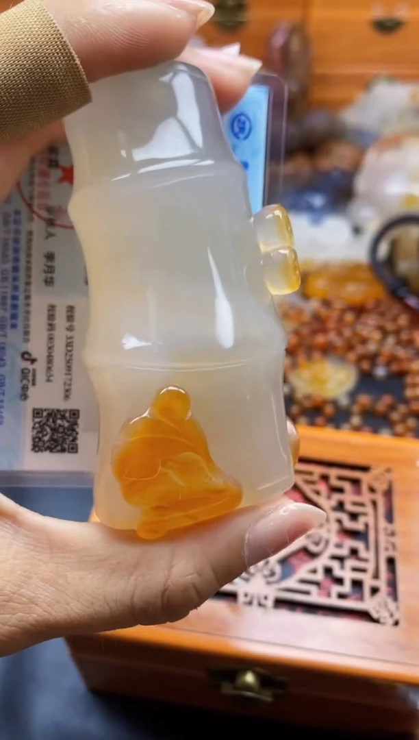 未镶嵌1玛瑙/玉髓春****?ll