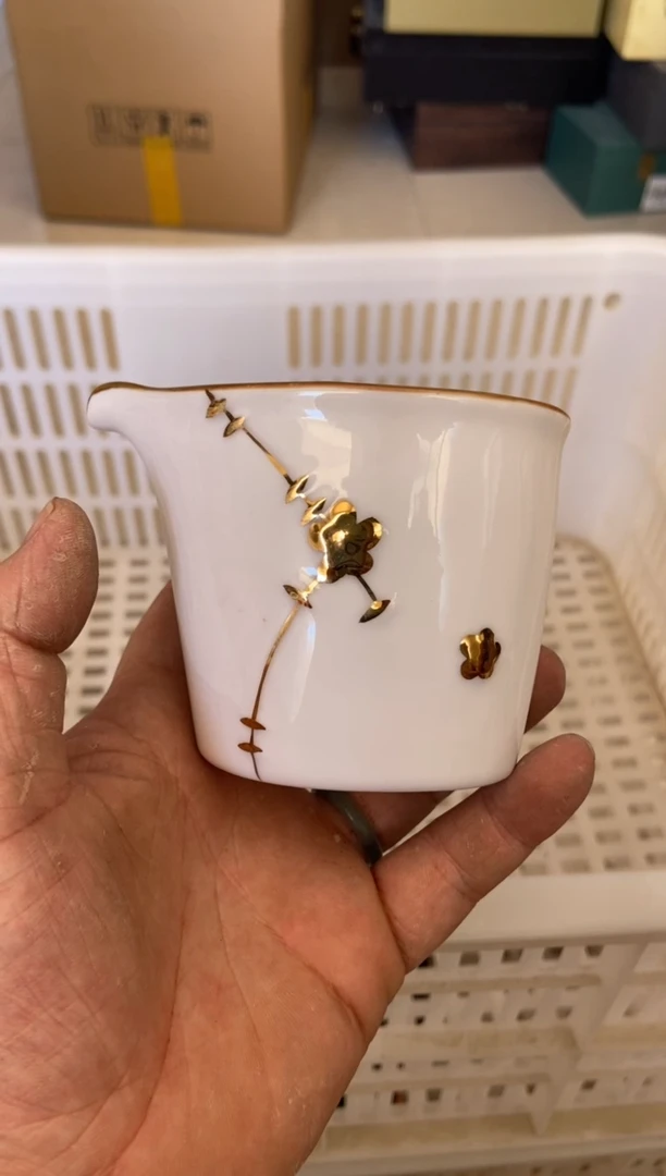 杯无运费险有瑕疵的摄影的产品有使用过的痕迹有点脏介意勿拍