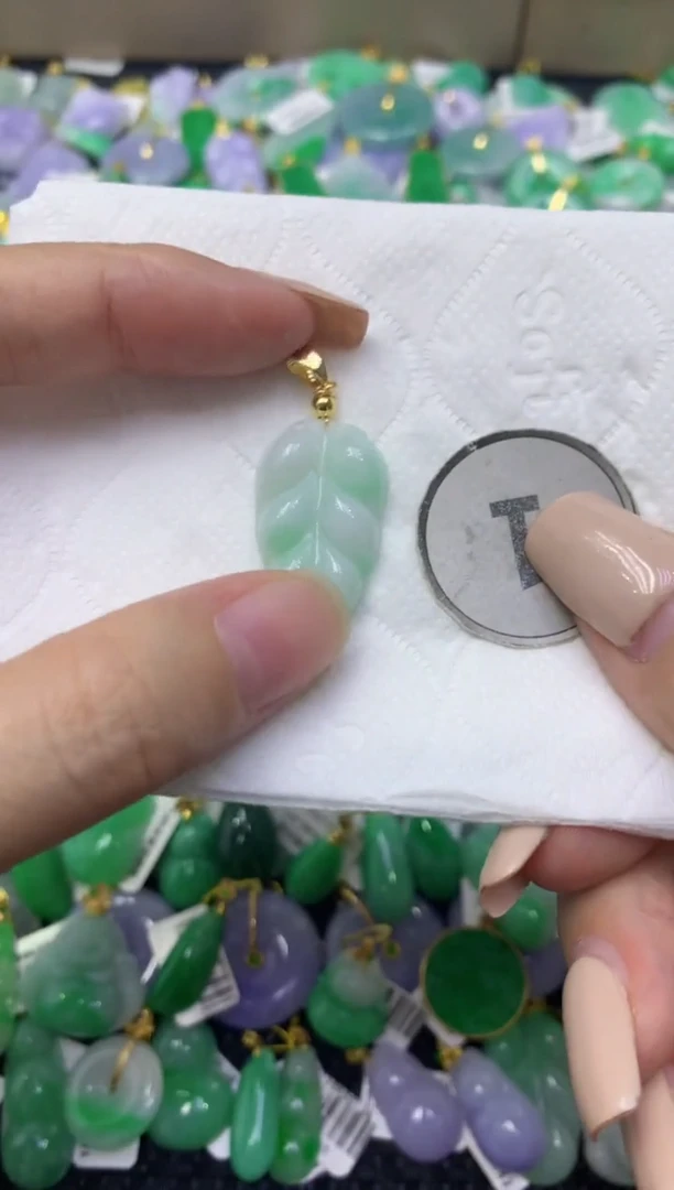 颈饰未镶嵌翡翠天然缅甸翡翠A货