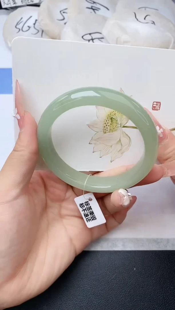 石英质玉手镯未镶嵌w65-DB多样性发货58+