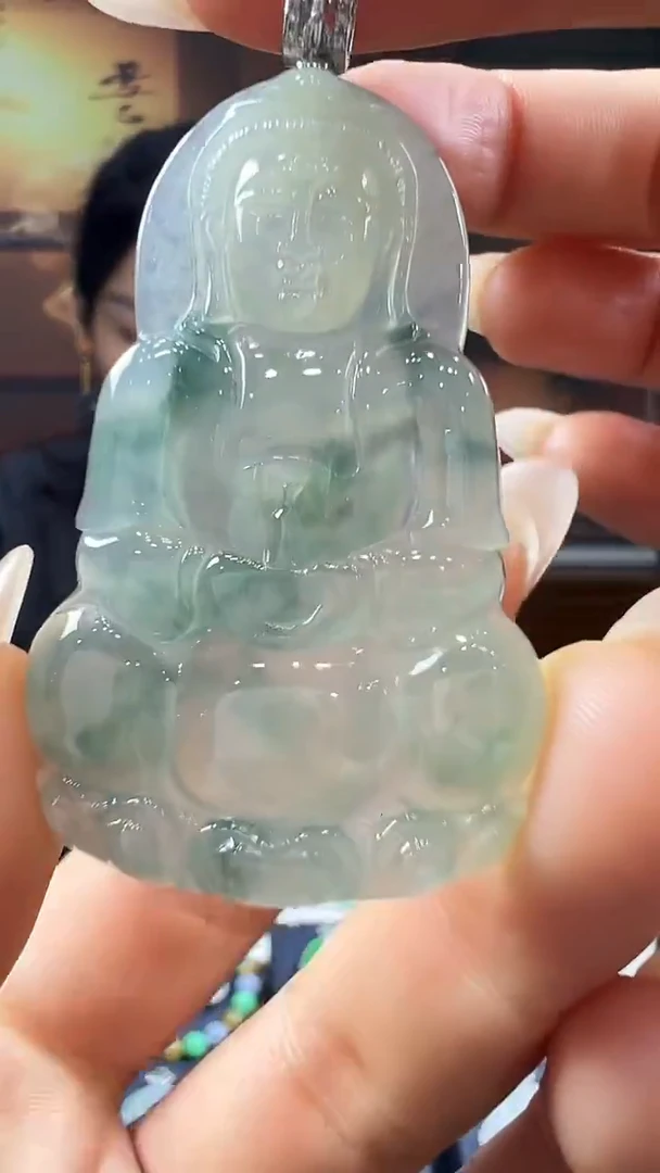 18K金镶嵌挂件翡翠观音 不含链