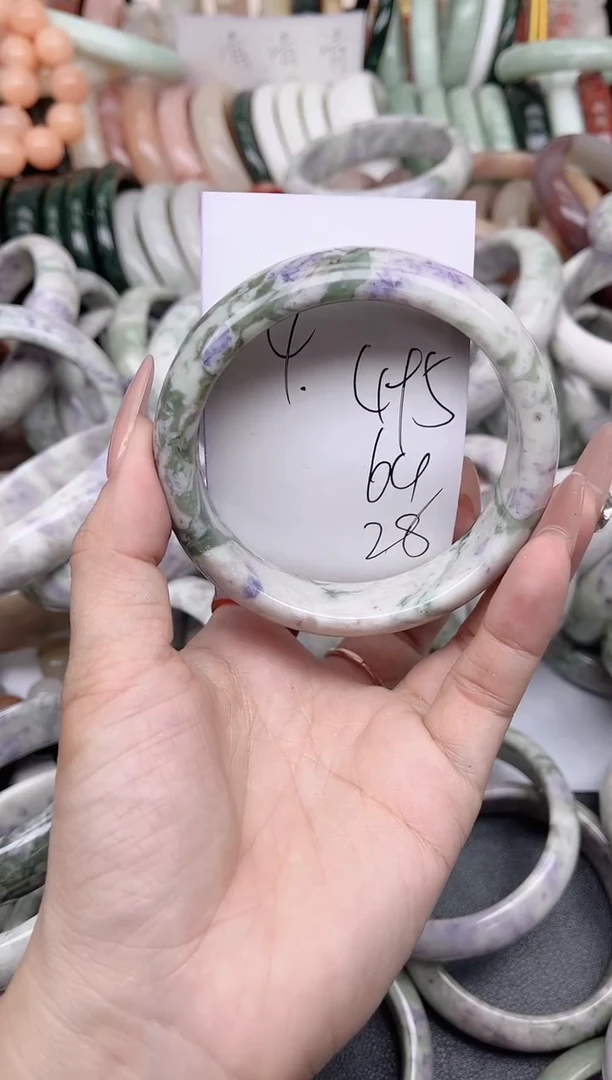 未镶嵌手镯石英质玉495