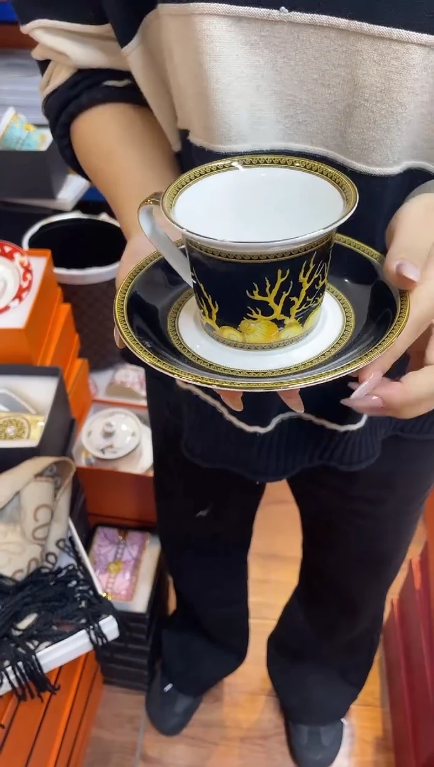 杯鸿辉家品牌瓷器，京东包邮！