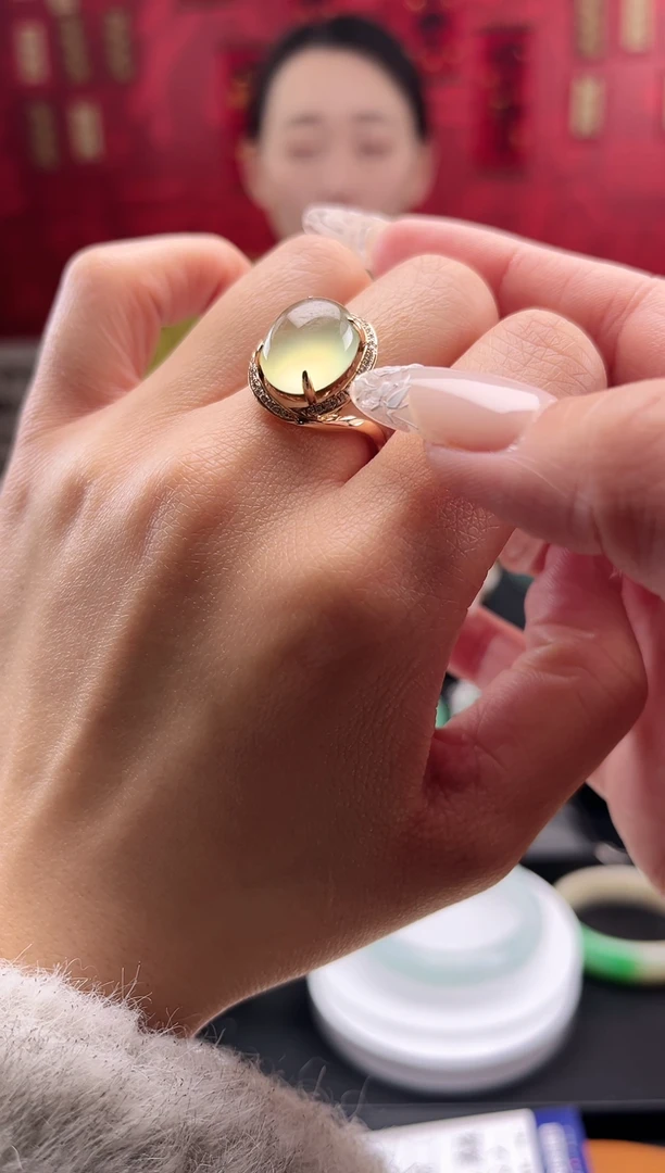 【闪购商品】葡萄石戒指18K金镶嵌戒指