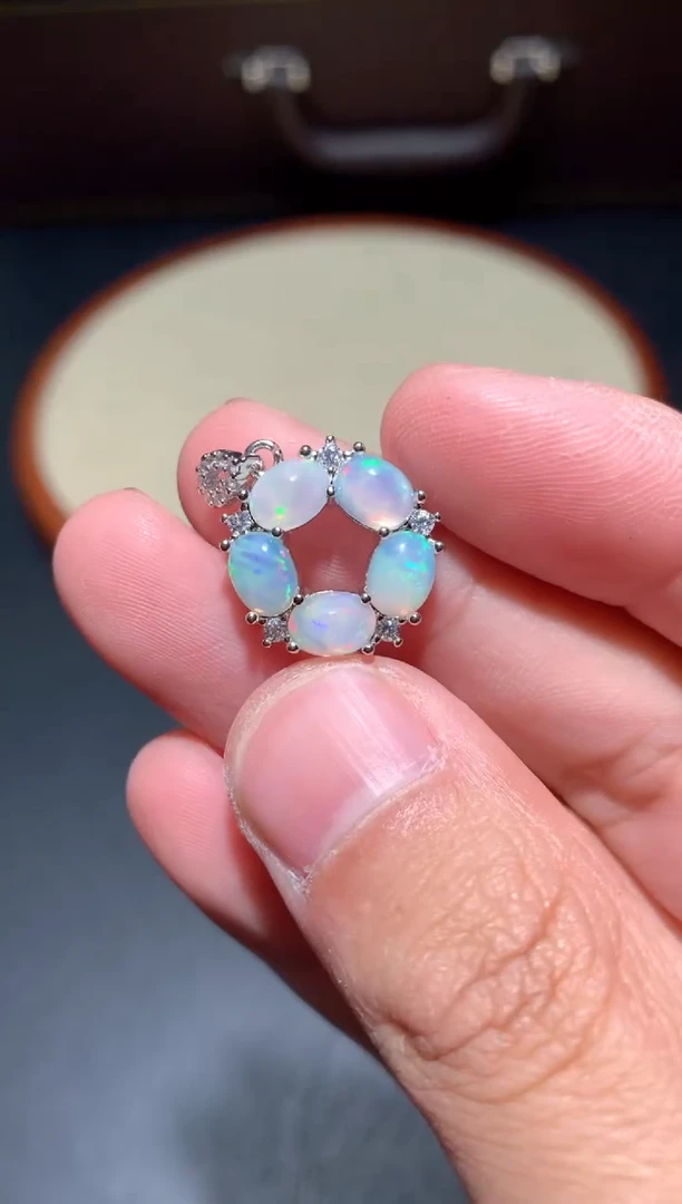 未镶嵌欧泊颈饰Y35