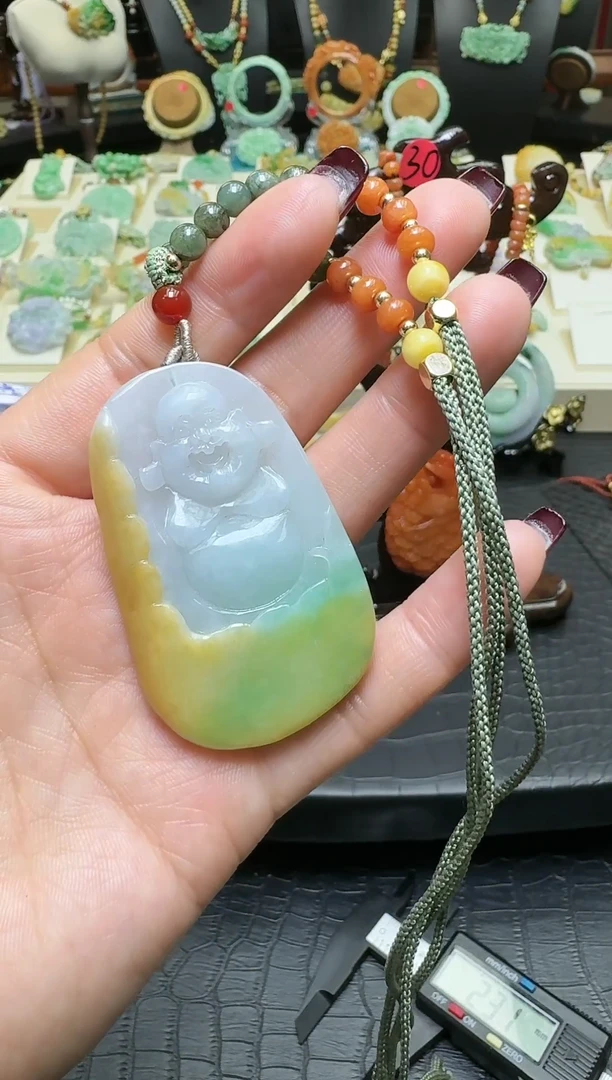 【闪购商品】翡翠颈饰未镶嵌特色黄加绿翡翠佛公