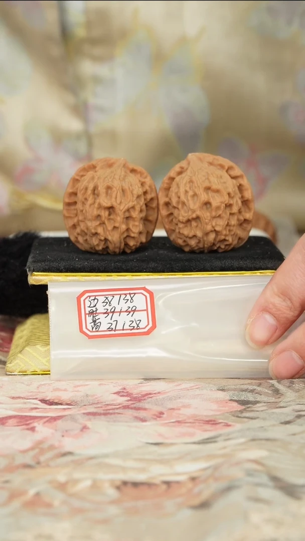 【闪购商品】文玩核桃把件非嫁接北京