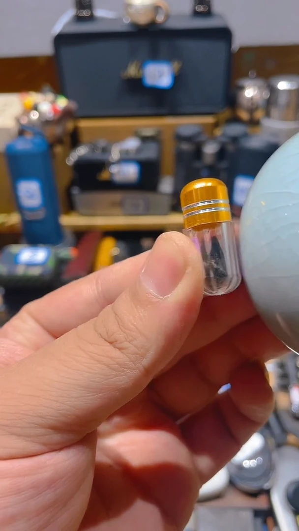 瓷片闪购商品 如图所示