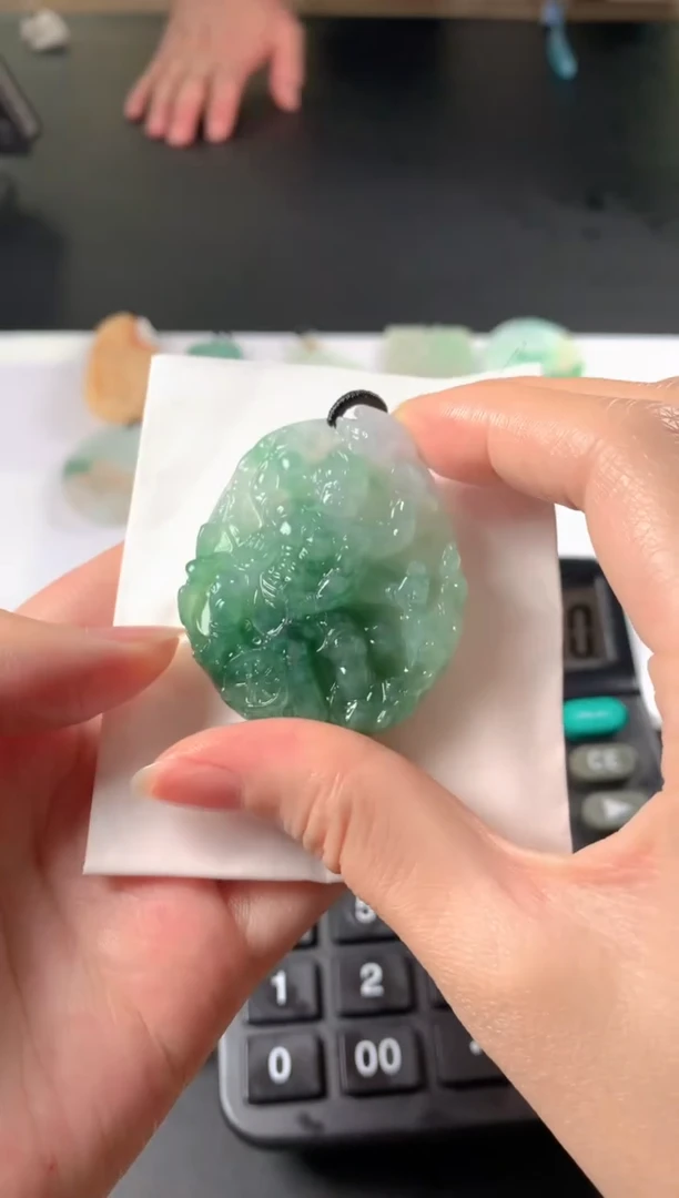 未镶嵌定制翡翠珀**画毛货抛光