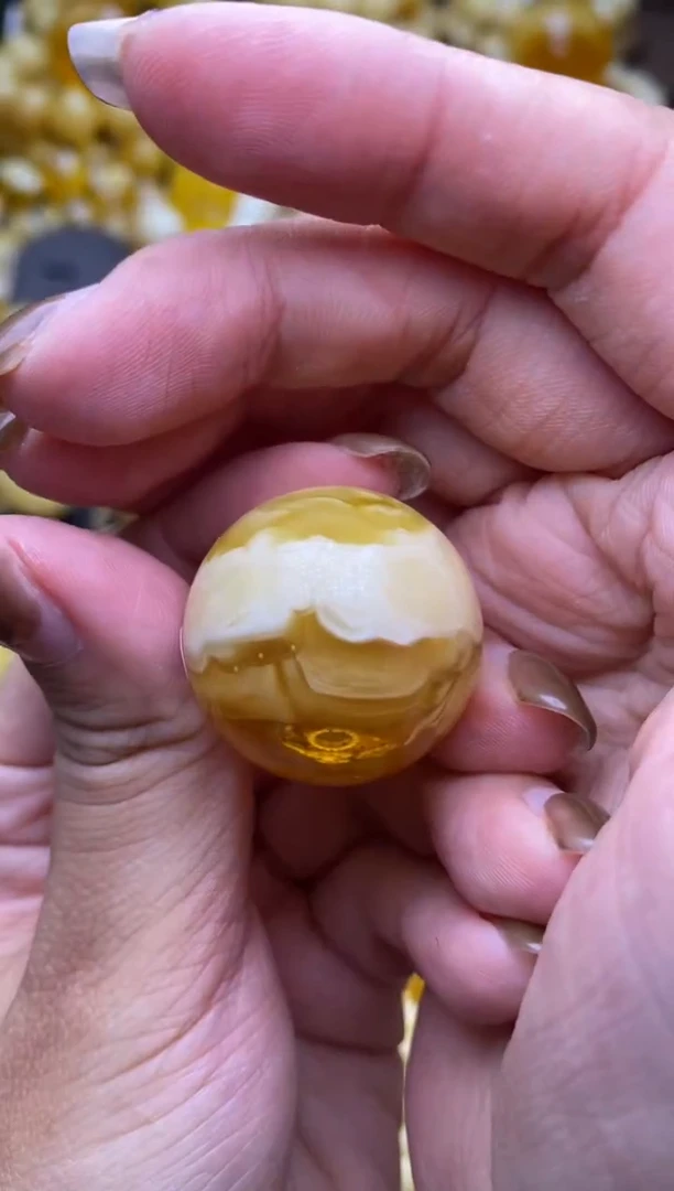 【闪购商品】琥珀裸石未镶嵌 大小姐珠宝严选40