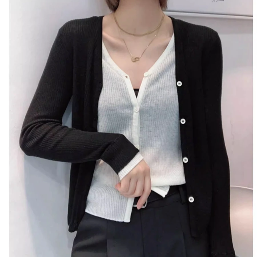 2025秋冬新款v领拼接单排扣假两件针织开衫女长袖显瘦百搭上衣潮