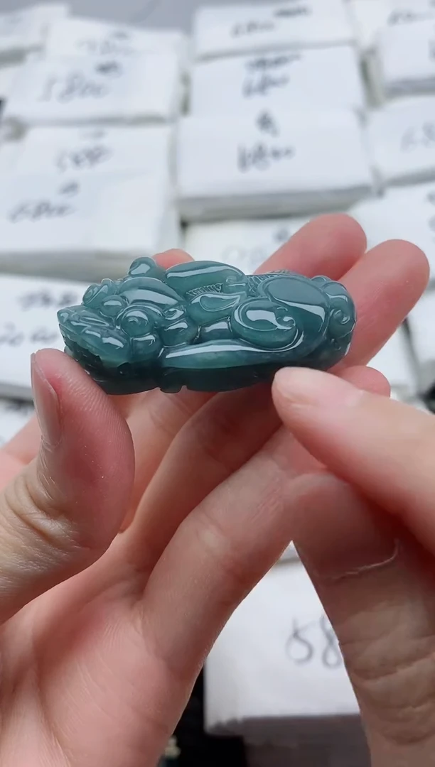 颈饰未镶嵌翡翠8