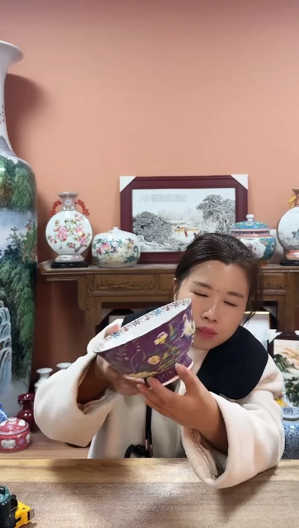 碗直径15.5cm，陶瓷大碗