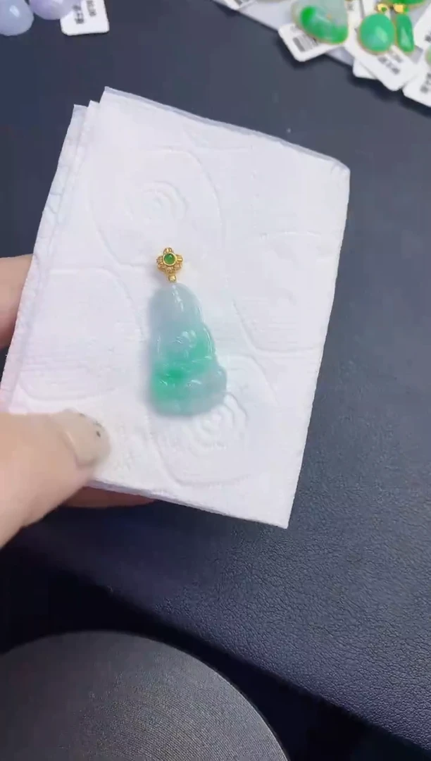 颈饰未镶嵌翡翠缅甸天然翡翠A货