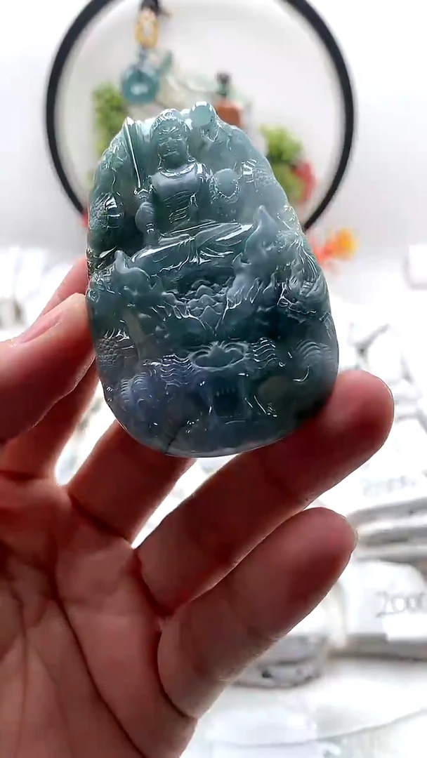 颈饰未镶嵌翡翠不动明王