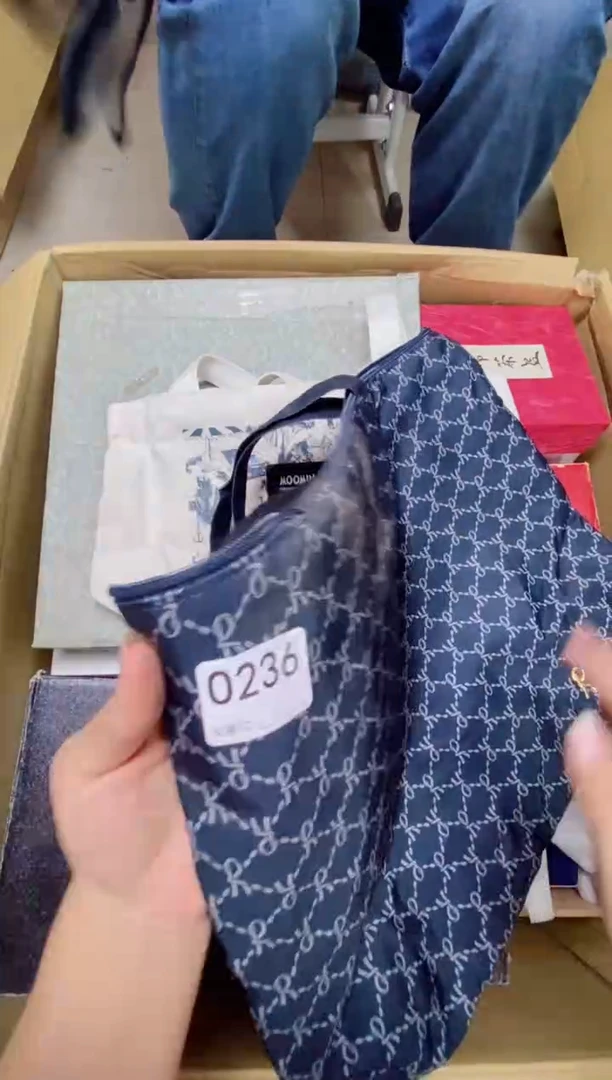 瓷片A****?O236默认微瑕，谨慎参拍