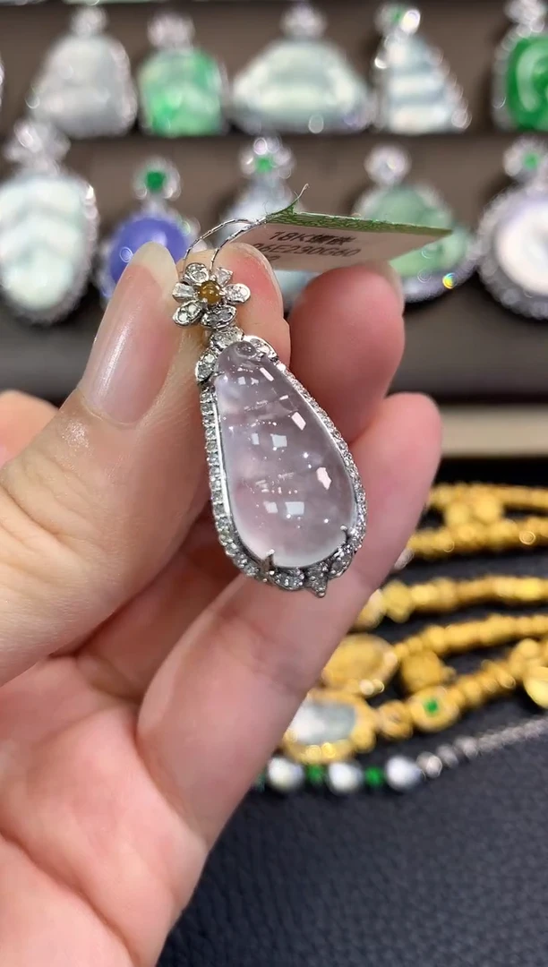 翡翠18K金镶嵌吊坠(不含链)春日珠宝 C19