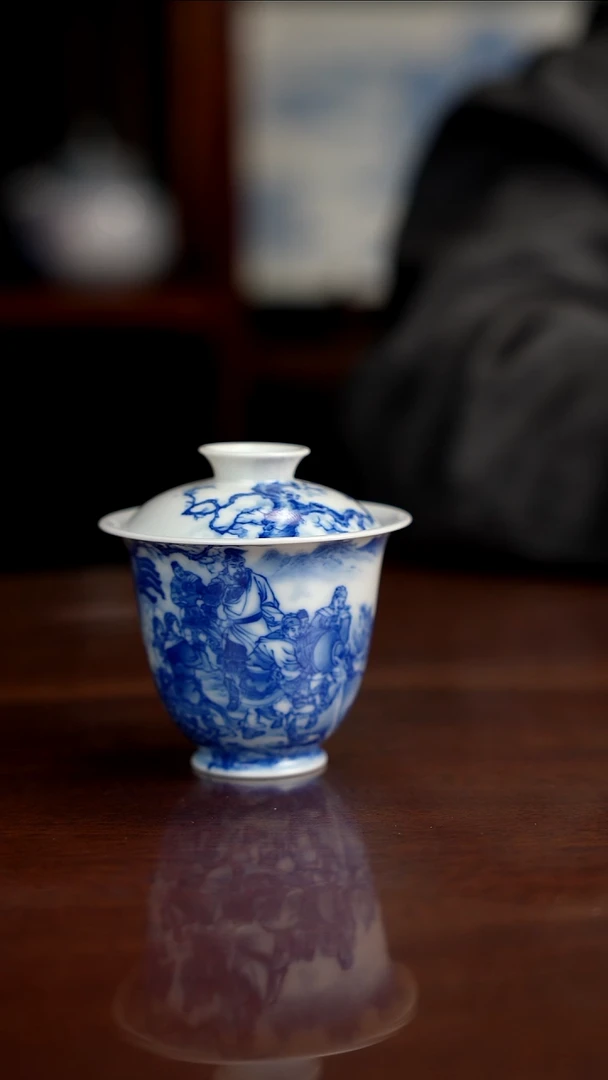 晓竹窑青花人物酒倾泉溪图