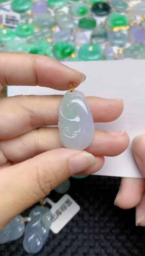 翡翠未镶嵌颈饰天然翡翠A货