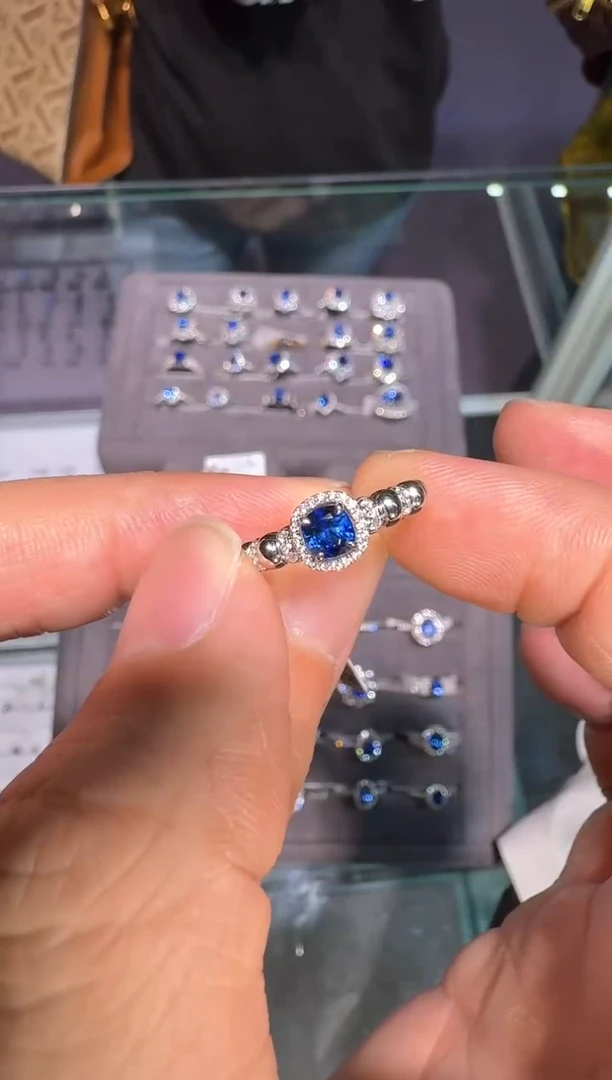 戒指蓝宝石18K金镶嵌【闪购】0.51ct/展会同步价