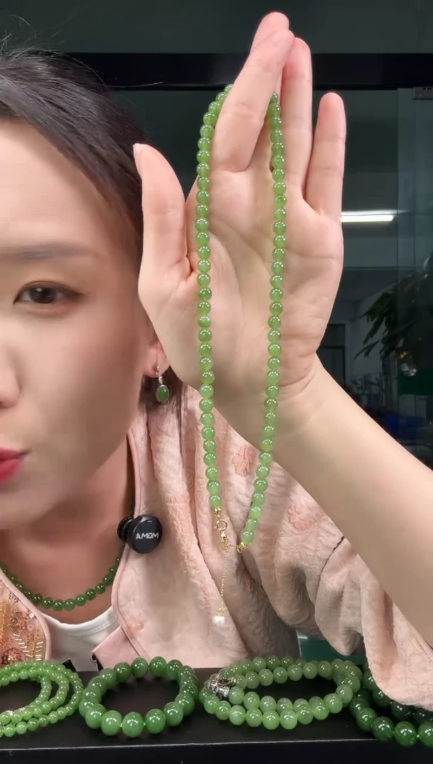 项链银S925镶嵌和田玉（碧玉）碧玉6mm果绿色项链（微矿点）