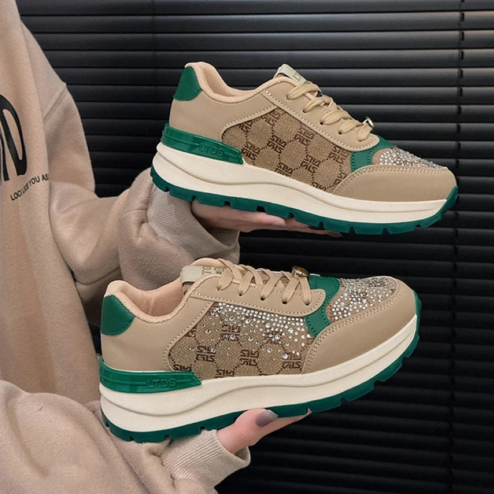 【Azu专属】2025新款水钻港风复古拼接时尚休闲鞋