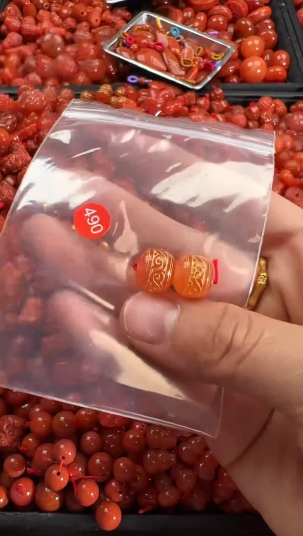 【闪购商品】南红玛瑙颈饰未镶嵌1