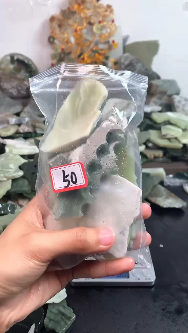 未镶嵌和田玉摆件50