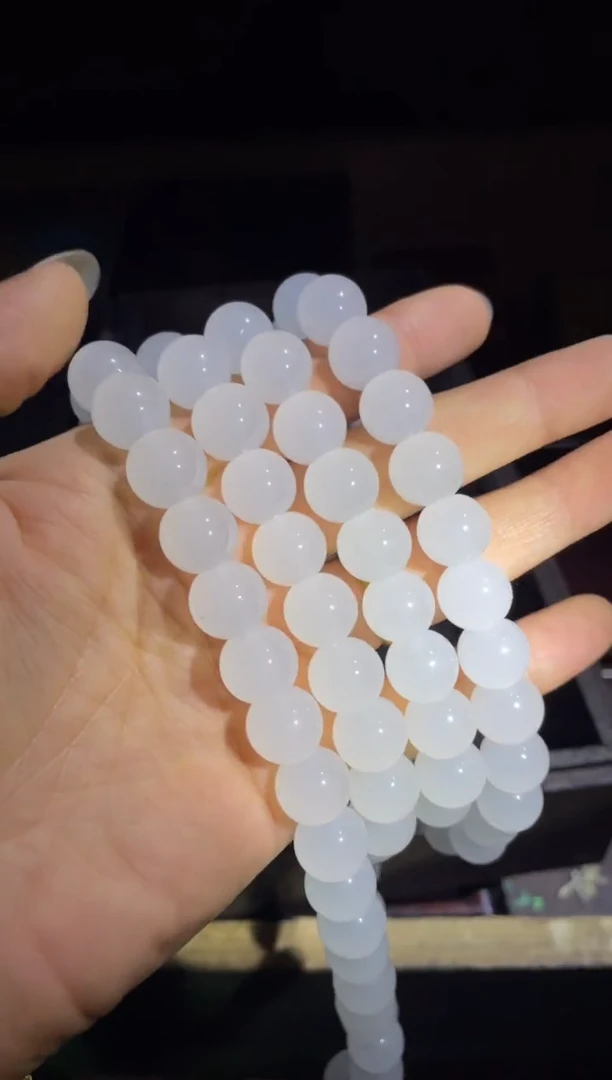 和田玉未镶嵌颈饰白玉108颗项链1件