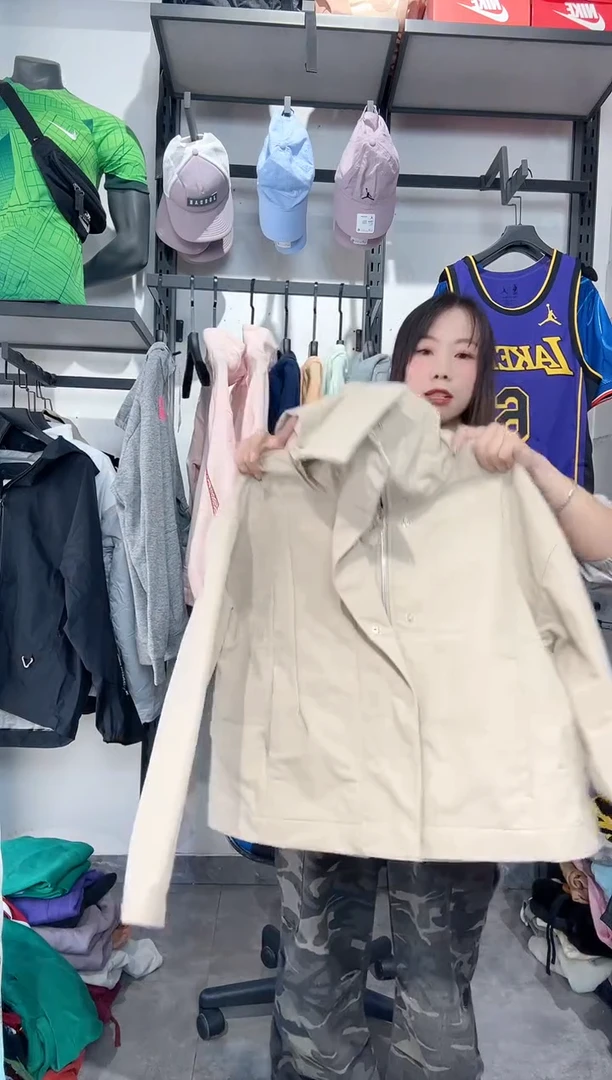 1523编码 瑕疵款直播间过款为准 尺码S