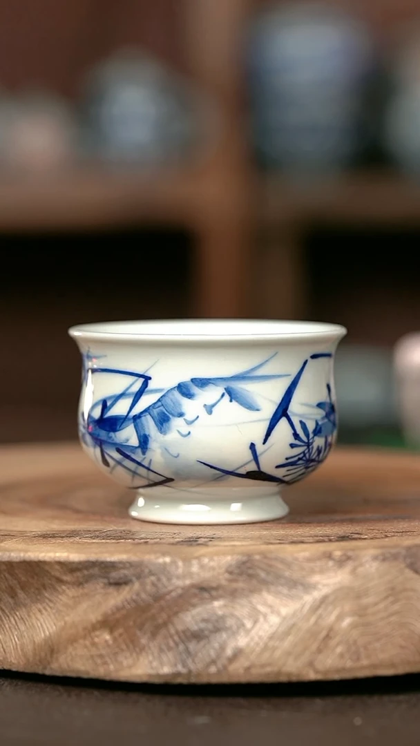 手绘手绘高温现代瓷  气  虾趣小高炉杯90cc