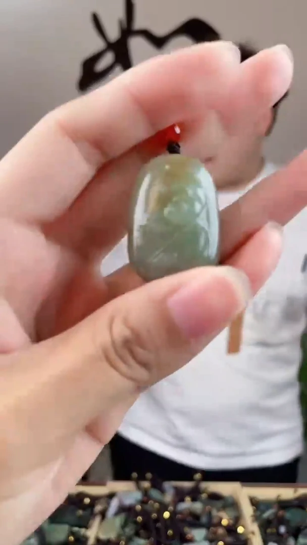 和田玉未镶嵌挂件拍一发一，多样性发货