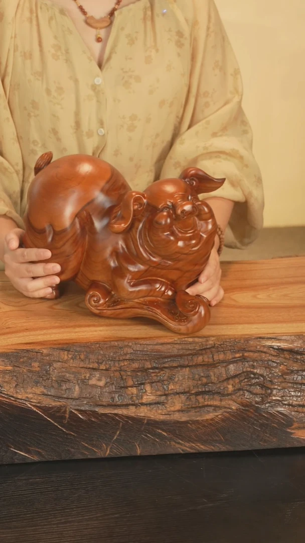 木香樟材质实木一体富贵猪