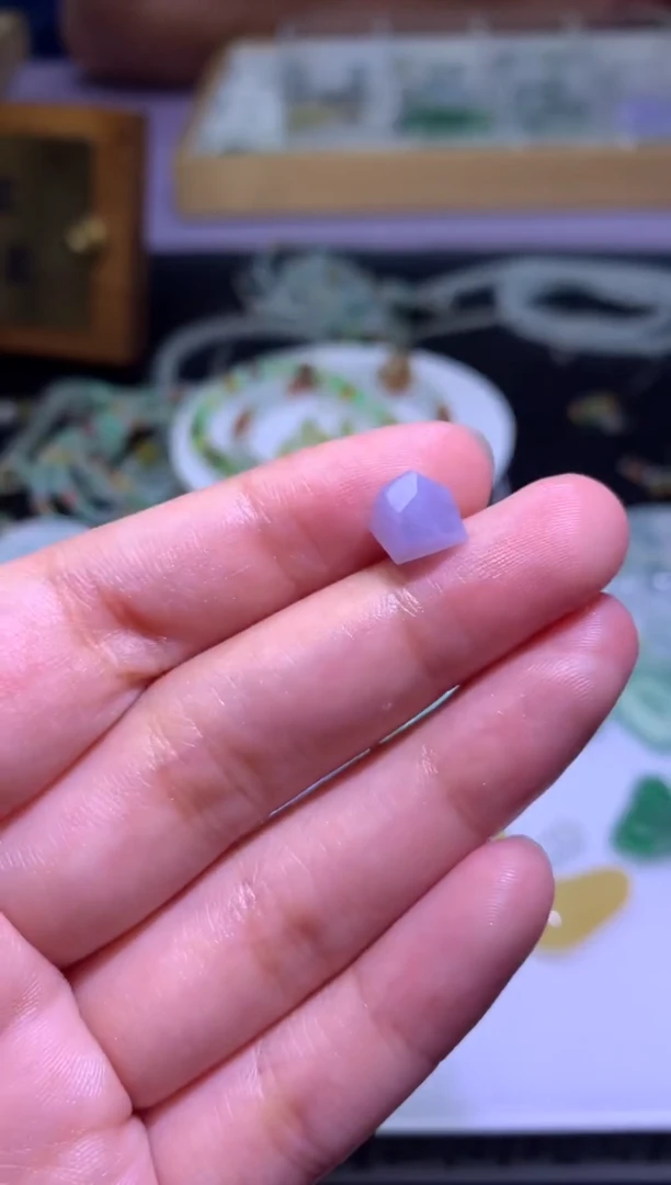 未镶嵌定制翡翠毛货