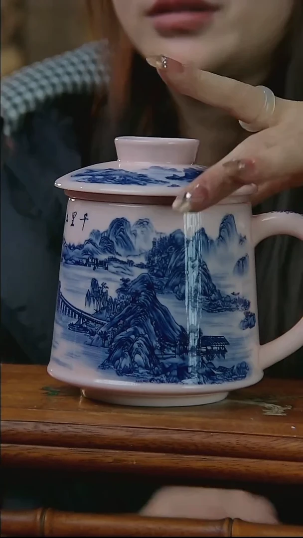 摆件陶红色千里江山办公杯