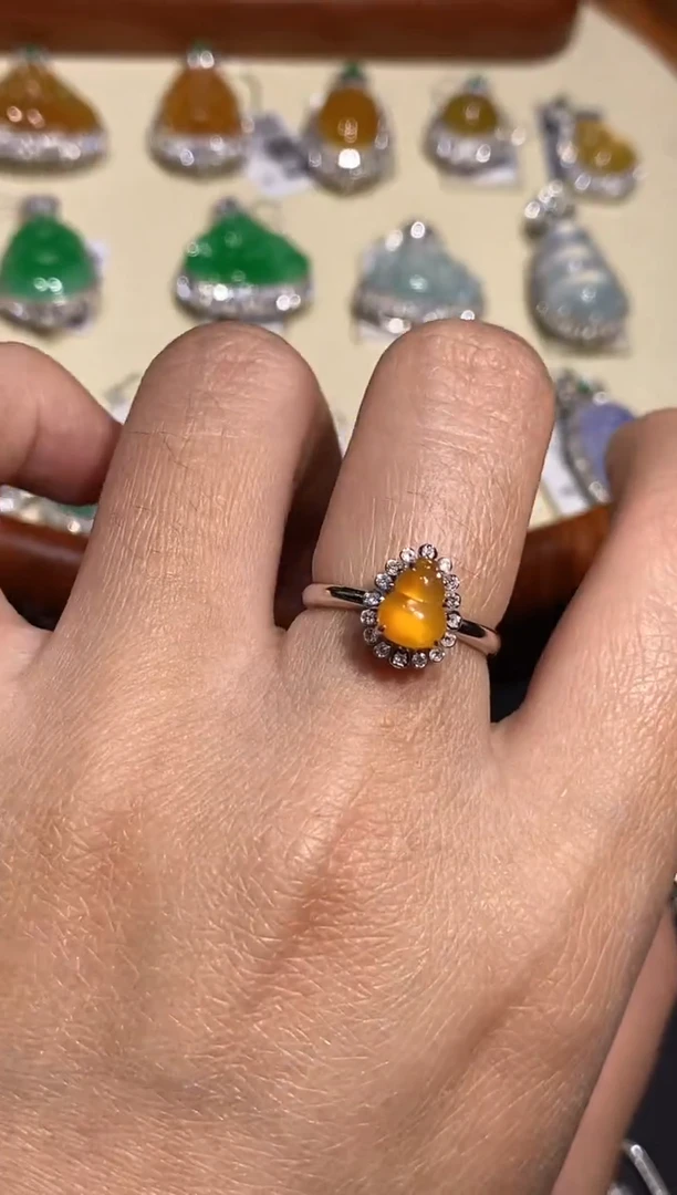 【闪购商品】翡翠戒指18K金镶嵌戒指